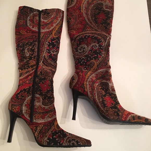 Bronx Shoes Shoes - NIB Bronx boots red  paisley velvet heeled boots.